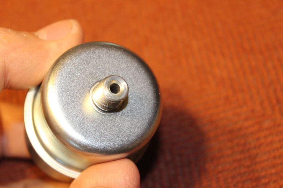 Lincoln Continental 1960-1968 y Ford Thunderbird 1959-1960 filtro de gas Foto 2 de 4