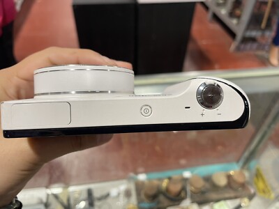 Samsung Galaxy Camera WIFI EK-GC110 Digital Camera No Case No