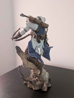 Assassins Creed lll 3 Connor the Hunter Collectors Statue Ubisoft