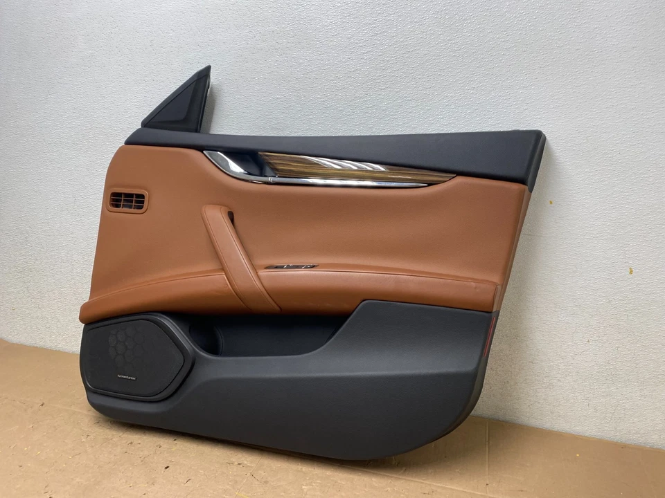 2014 to 2017 Maserati Quattroporte Front Right Passenger RH Panel Door M4048 DG - Image 2 of 4