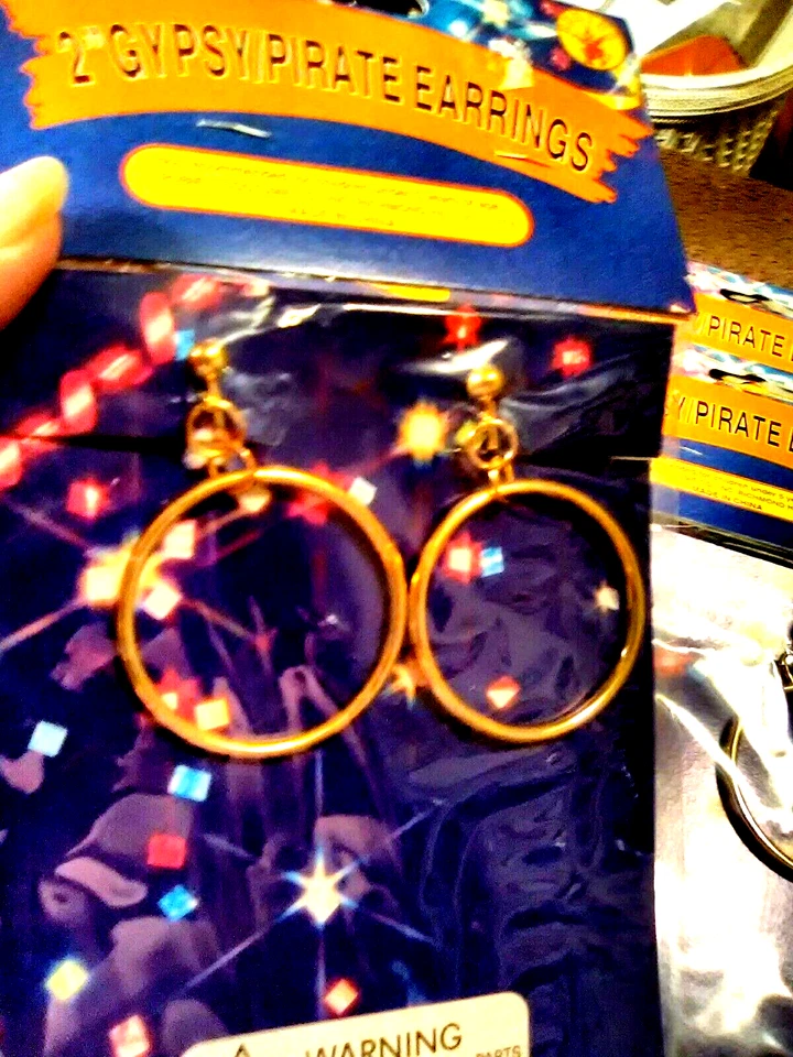 Rubíes ~ Pendientes Clip-On Dorado Talla Única Disfraz Pirata/Gitano Foto 3 de 4