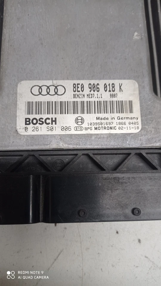 CALCULATEUR MOTEUR ECU AUDI A4 8E 2.0 FSI 8E0906018K / 0261S01006 (69A) - Immagine 2 di 4