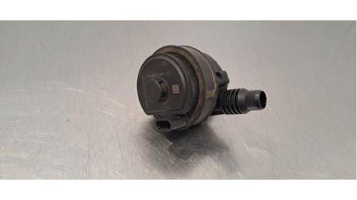 BMW X5 G05 Zusätzliche Wasserpumpe 11518651287
