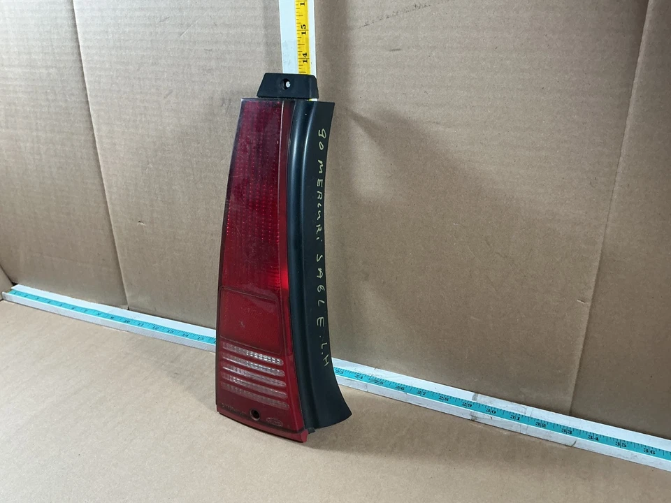 Conjunto de luz trasera izquierda del lado del conductor Mercury Sable Wagon 1986-1991 Foto 2 de 4