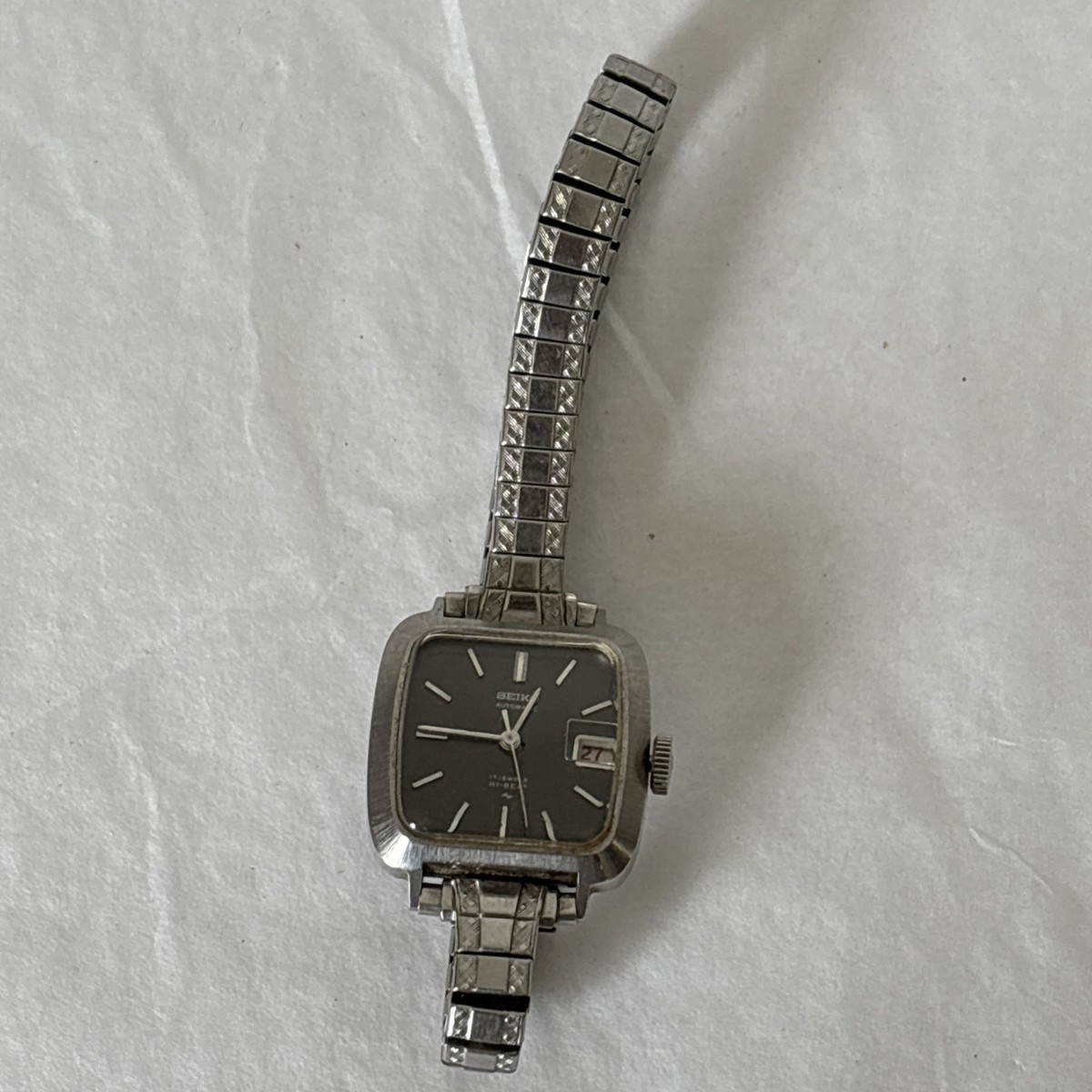 Vintage Seiko Women’s Watch 2205-3009 Hi-Beat Automatic 17J Dainty Bracelet Vintage Seiko Women main image 2