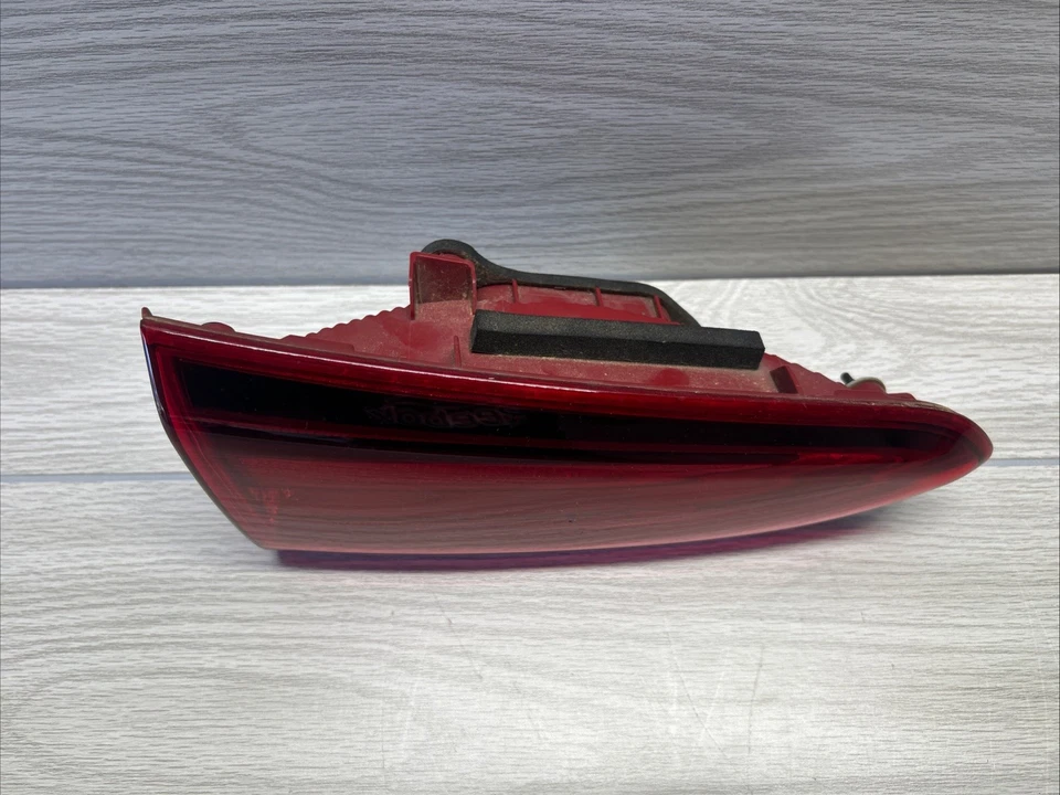 Luz trasera halógena interior del conductor izquierdo Hyundai Santa Fe 2019 2020 OEM 92403-S2000 Foto 4 de 4