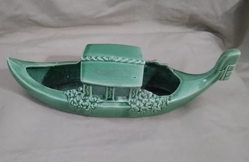 VINTAGE MC COY POTTERY GREEN GONDOLA BOAT PLANTER 1950s