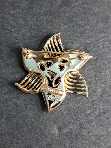 Pin Broach Marboux 726 Gold Tone Flower Faux Pearl Center | eBay
