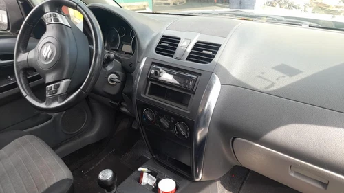 6800179J00 Porte Avant Droit pour détaillant SUZUKI SX4 (RW/EY) GL 2014 1002711