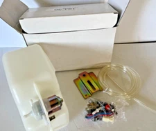 UNIVERSAL WINDSHIELD WASHER SQUITER RESERVOIR KIT NEW IN BOX