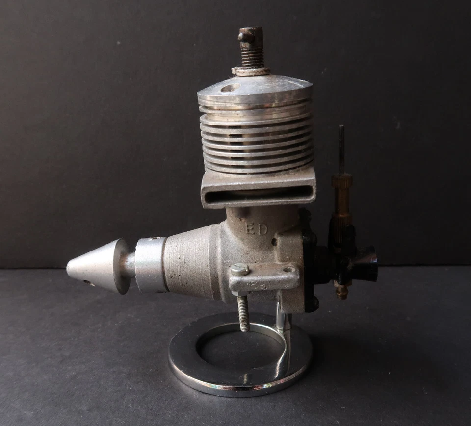 ED Super Racer 246 Moteur Ancien RC Vintage Model Engine Made in England 1969 - Photo 2/4