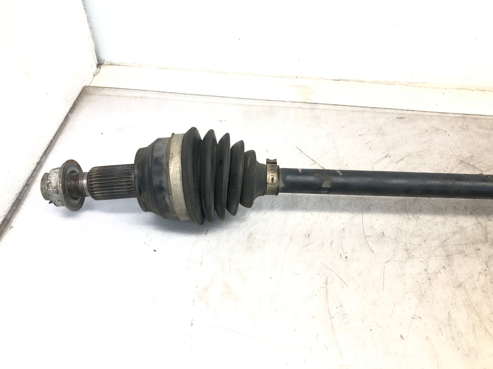 2017-2022 MASERATI LEVANTE AWD LEFT DRIVER FRONT CV AXLE JOINT SHAFT OEM