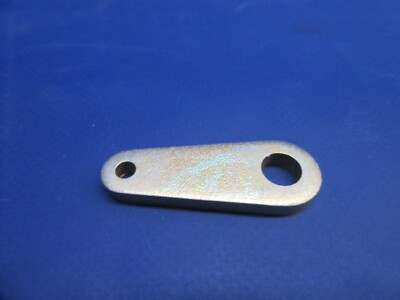 Cessna 310R Flap Control Cable Attachment Link LH/RH 0862100-77 NOS (0325-778)