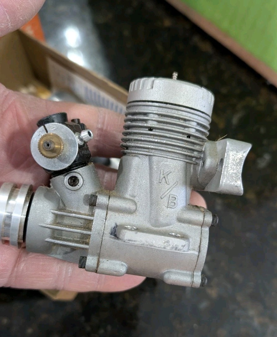 New Old Stock K&B R/C engine  6.5 cc Front Rotor WLMUFFLER # 9130