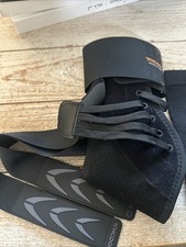 Slim-Fit Ankle Brace for Sprained Ankle, Quick Lace Up Ankle Unisex Size M