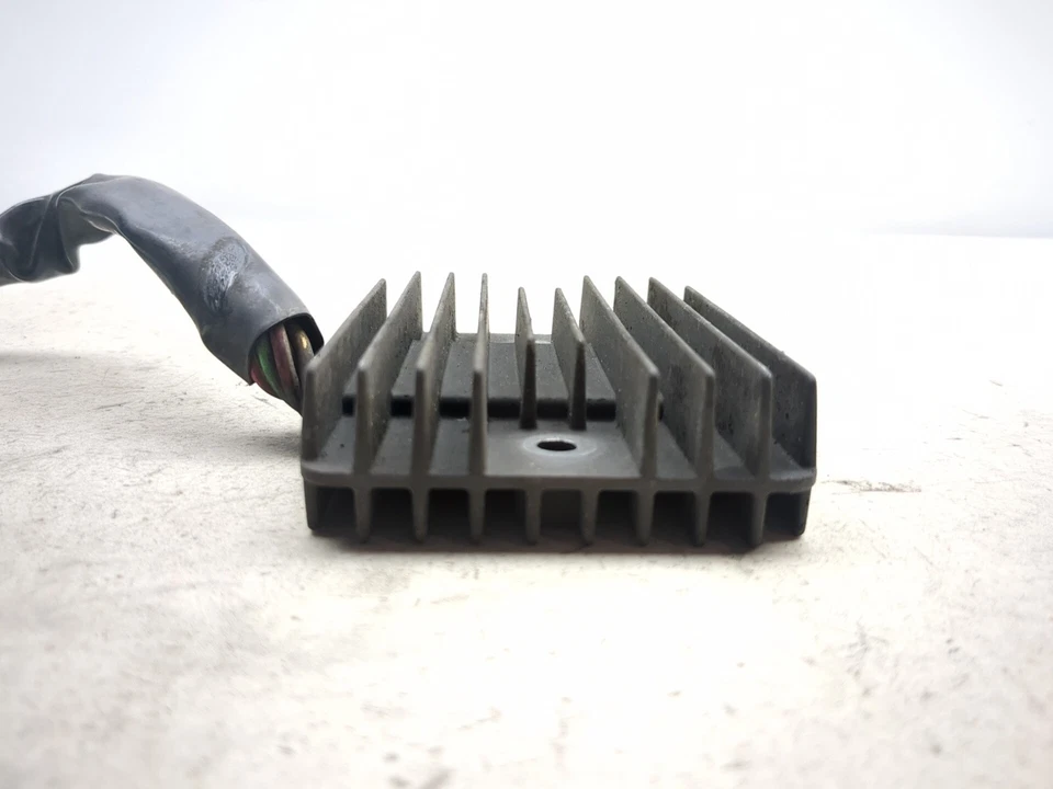 04-09 本田 VTX1300C VTX 1300 电压调节器整流器 SH579DB — 第 4/4 张图片