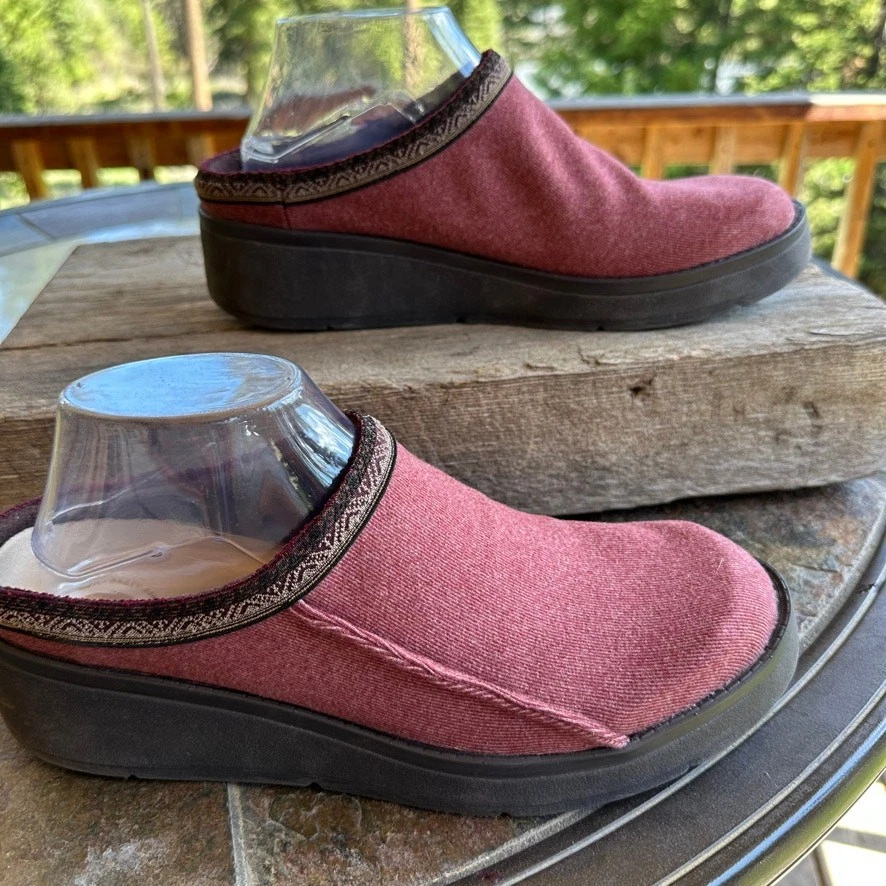 Zueco sin cordones Bzees Flagstaff 9W cómodo para caminar trabajo informal lavable tejido elástico Foto 2 de 4