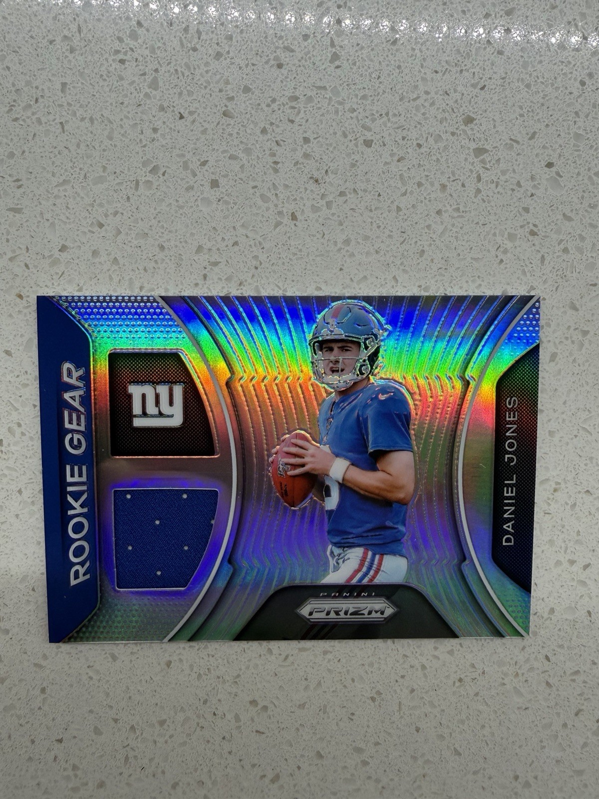 Daniel Jones Panini Prizm Rookie Gear #RGDJ Base