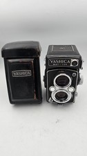 Yashica Mat-124 TLR 120 Film Camera Black Twin Lens Reflex with Yashica Case