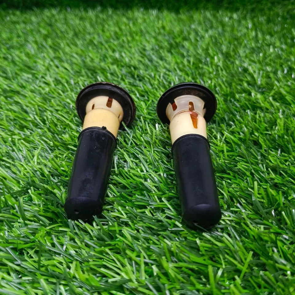 Par de luces indicadoras laterales Ferrari Dino 246 Fiat 124 Spider genuinas NOS Foto 3 de 4