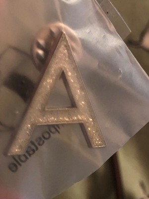 Avon Silber Buchstabe *A* Pin Offizielles Abzeichen Rep Vertriebsmitarbeiter Initiale Neu
