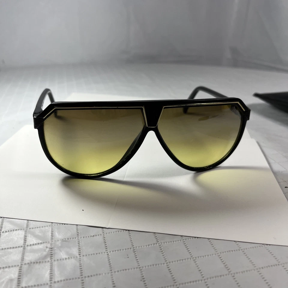 Vintage 🔥Jantzen 🔥Aviator Style Sunglasses -Black/Gold Frame 80s - Image 3 of 4