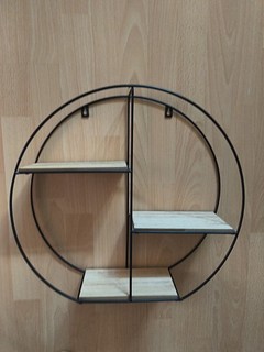rundes schwarzes Metall Wandregal im modernen Industrial / Minimalist Stil