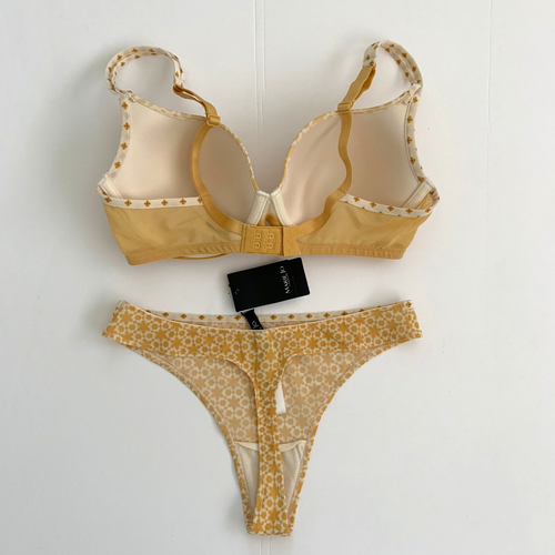 Marie Jo Antoni SET gepolsterter Bügel Herz T-Shirt BH 32D + Neu mit Etikett Tanga Small - Bild 2 von 11