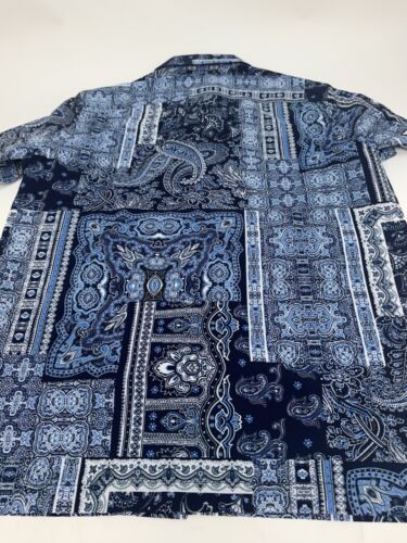 NWT Robert Graham Bandana Print Short Sleeve Stretch Sport Shirt Blue MEDIUM - Picture 4 of 9