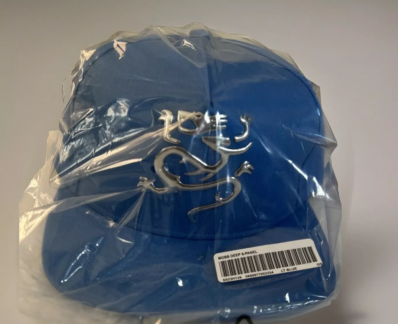 CHAPEAU SUPREME MOBB DEEP 6 PANNEAUX LT BLEU SS23 SEMAINE 18 (100% AUTHENTIQUE) NEUF