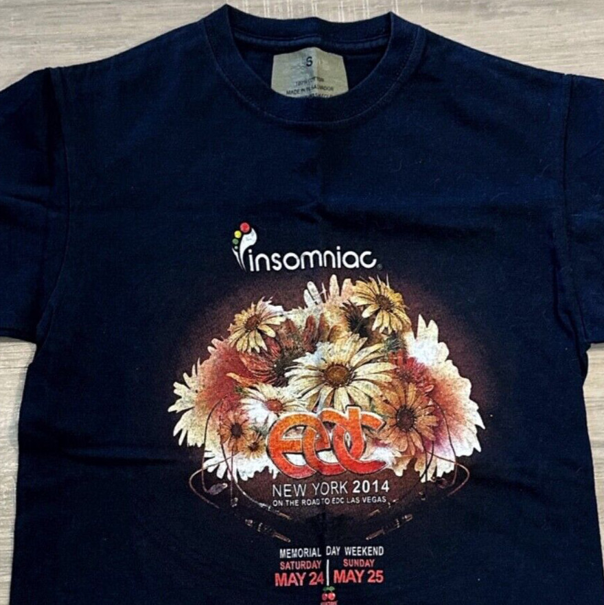 Rare 2014 EDC Las Vegas festival tee featuring Bassnectar — a genuine piece of rave culture history for die-hard fans.
