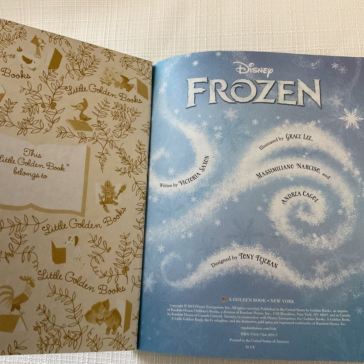 洋書 Disney Frozen a Little Golden Book Frozen (Disney Frozen) (Little Golden Book): Saxon, Victoria