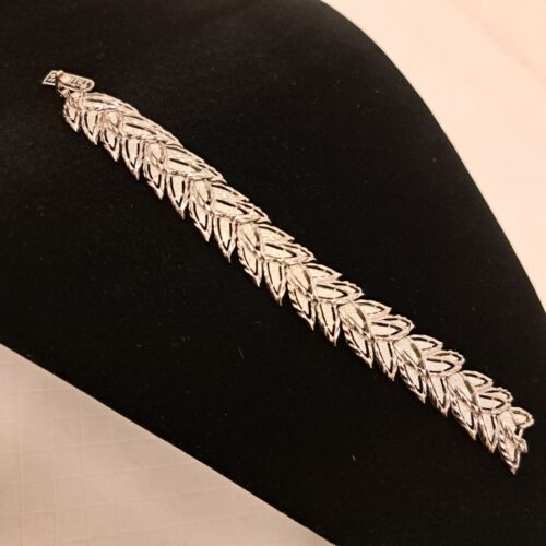 Vintage Crown Trifari Silver Tone Bracelet Leaves… - image 1