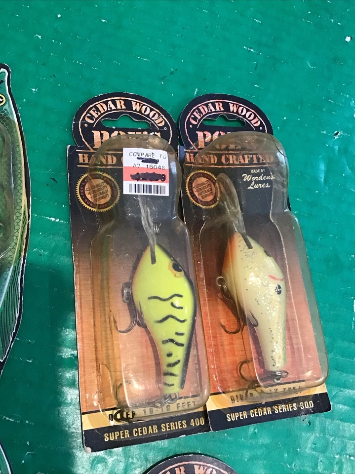 Lote de 7 nuevos crankbait de cedro artesanal Poe's varios tamaños color Foto 3 de 4