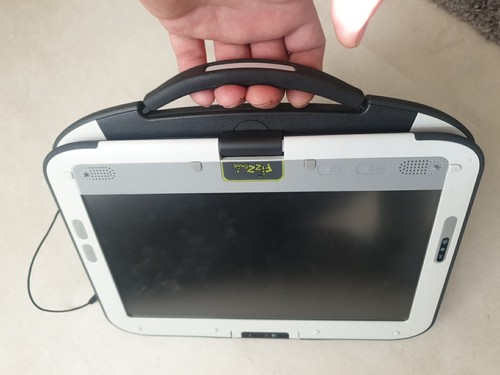 Fizzbook , 2 in 1 small netbook/pen tablet,win 7 ,80gb ssd,perfect working order