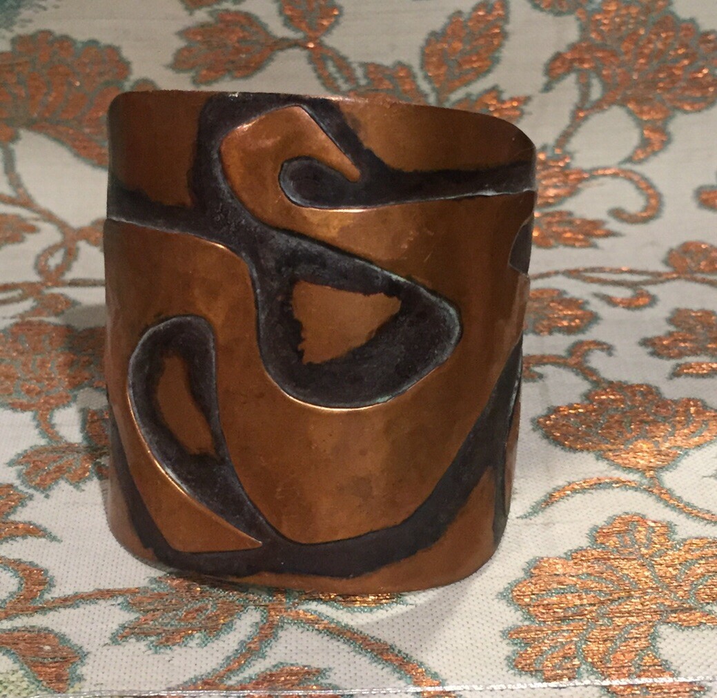 Medium-Wide Native American Solid Copper Cuff Bra… - image 1