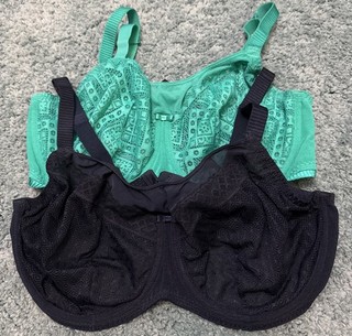 2 Pack Marks And Spencer’s Underwired Green And Navy Bras Size 36F