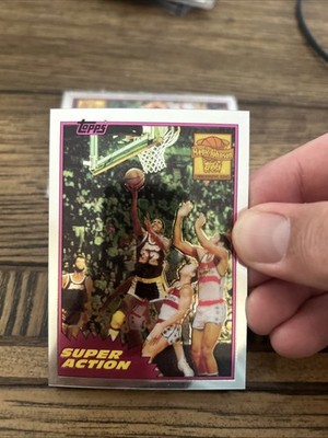 2001-02 Topps Chrome Magic Johnson Commemorative Series #4 Lakers Super Action