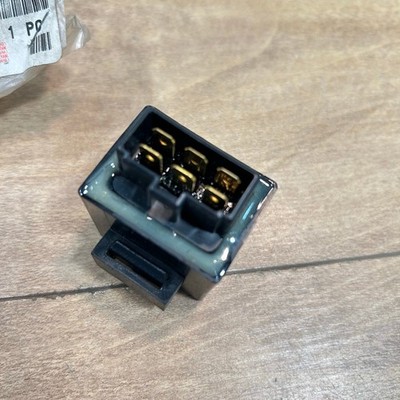 Yamaha OEM NOS FUEL PUMP CONTROL UNIT RELAY / 42H-85740-00 / FAZER