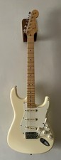 Fender Stratocaster USA Standard. 2012. R/H. Olympic White. Case. Maple Fret.