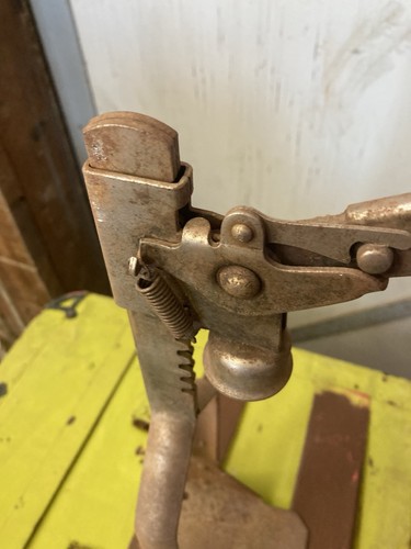 Antique “Indestro” Bottle Capper - Picture 2 of 6
