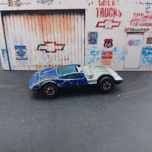 Pair Of Hot Wheels Redline 1974 Buzz Off w/ Plastic Base, And Green Dune Buggy - Picture 4 of 9