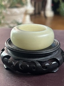 Chinese carved jade brush washer with stand 