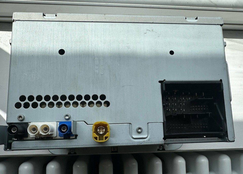 VW Seat Skoda Radio Discover Media Mib2 Alhambra T6 Caddy Passat Sat