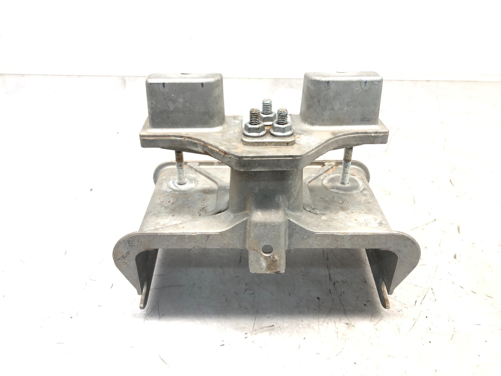 2014-2018 BENTLEY FLYING SPUR CENTER CONSOLE ARMREST MOUNT BRACKET OEM