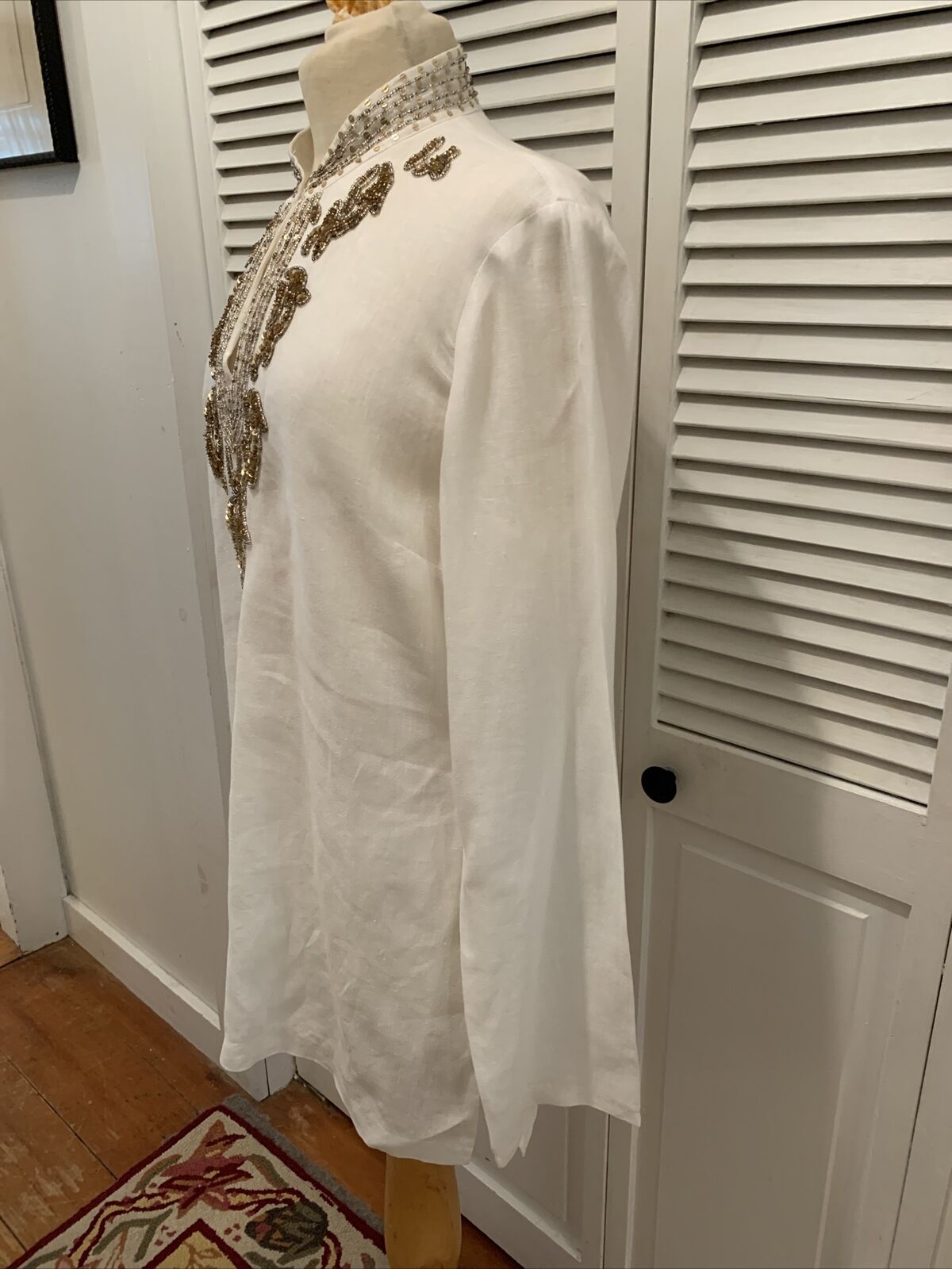 INC. white linen tunic with gold sequin embellish… - image 4