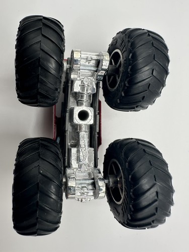 Hot Wheels Monster Trucks No. 3 Hot Wheels Racing 1:64 Red - Picture 8 of 9