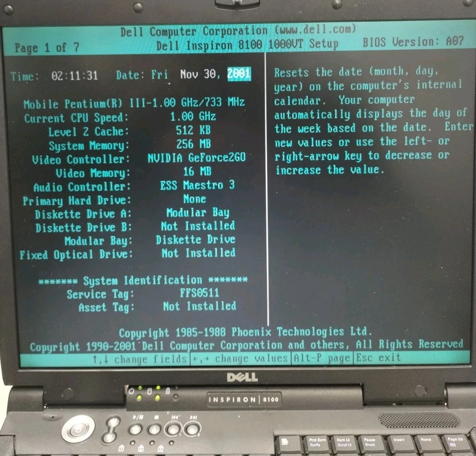 Vintage Dell Inspiron 8100 Laptop Pentium III 256MB RAM No HDD Boots/Bios - Image 2 of 4