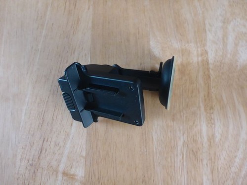 Magellan Roadmate 1700 - Used - Bundle with Windshield Mount & Cover & USB Cable - Picture 16 of 18