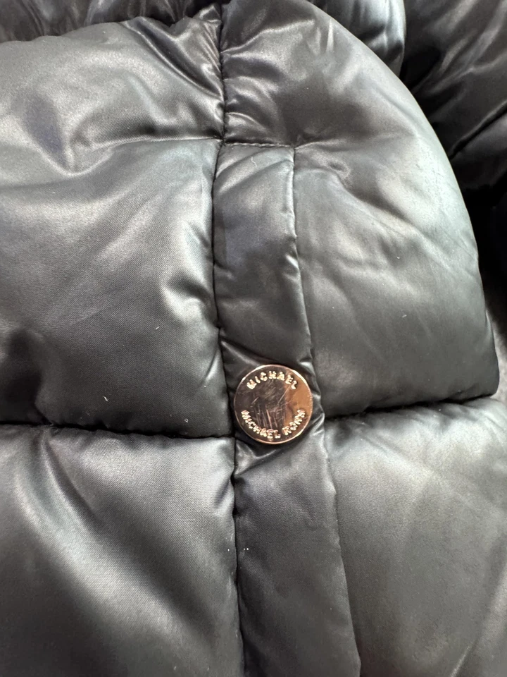 Chaqueta Michael Michael Kors Niñas 14 Negra Con Capucha Puffer Sherpa Forrada Cremallera Completa Foto 3 de 4